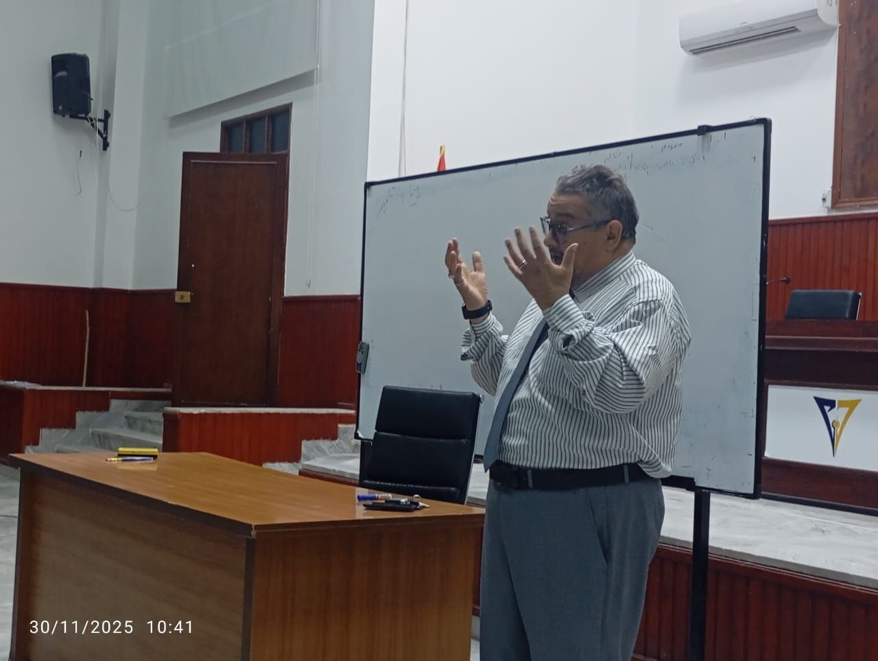  محاضرة بعنوان: (الطريق إلى التفوق)